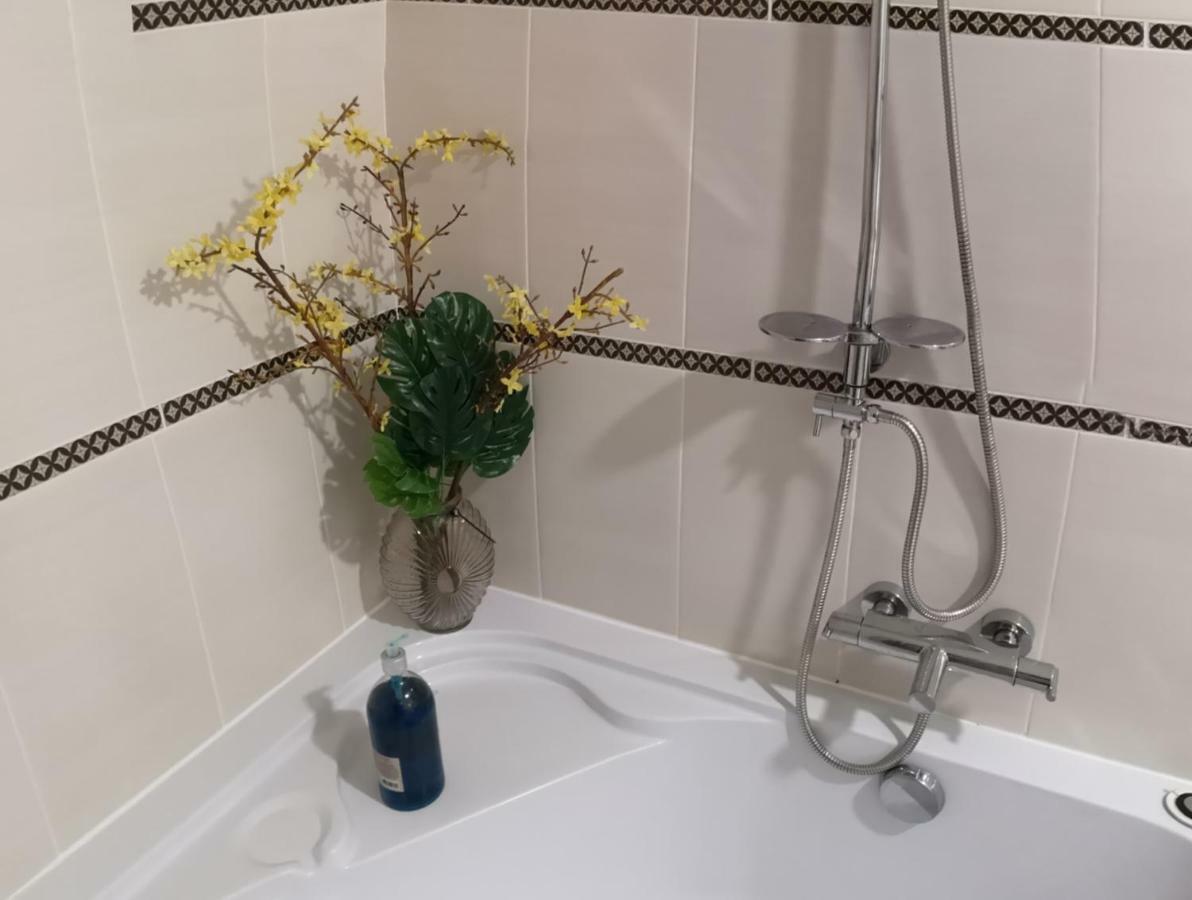 Cantaron Entre Amie & Spa מראה חיצוני תמונה